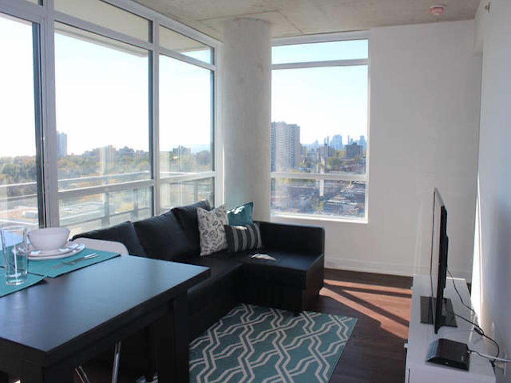 Eg - Modern Queen West Apartment
