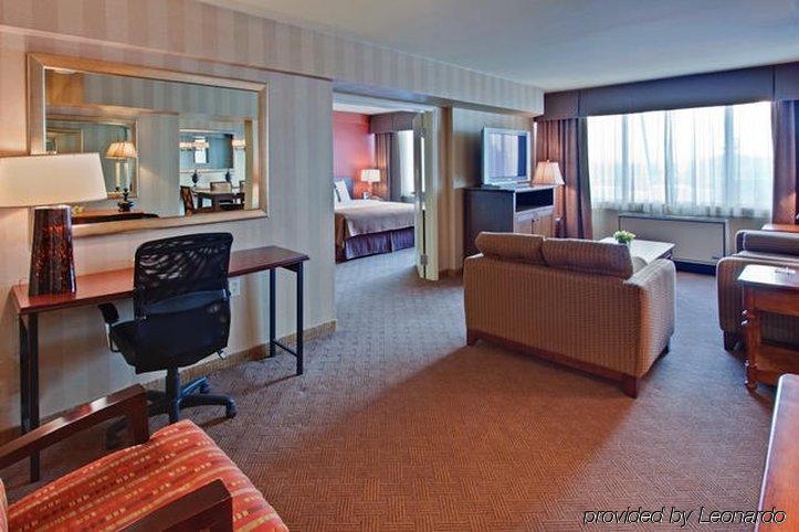 Hotel International Airport By Ihg