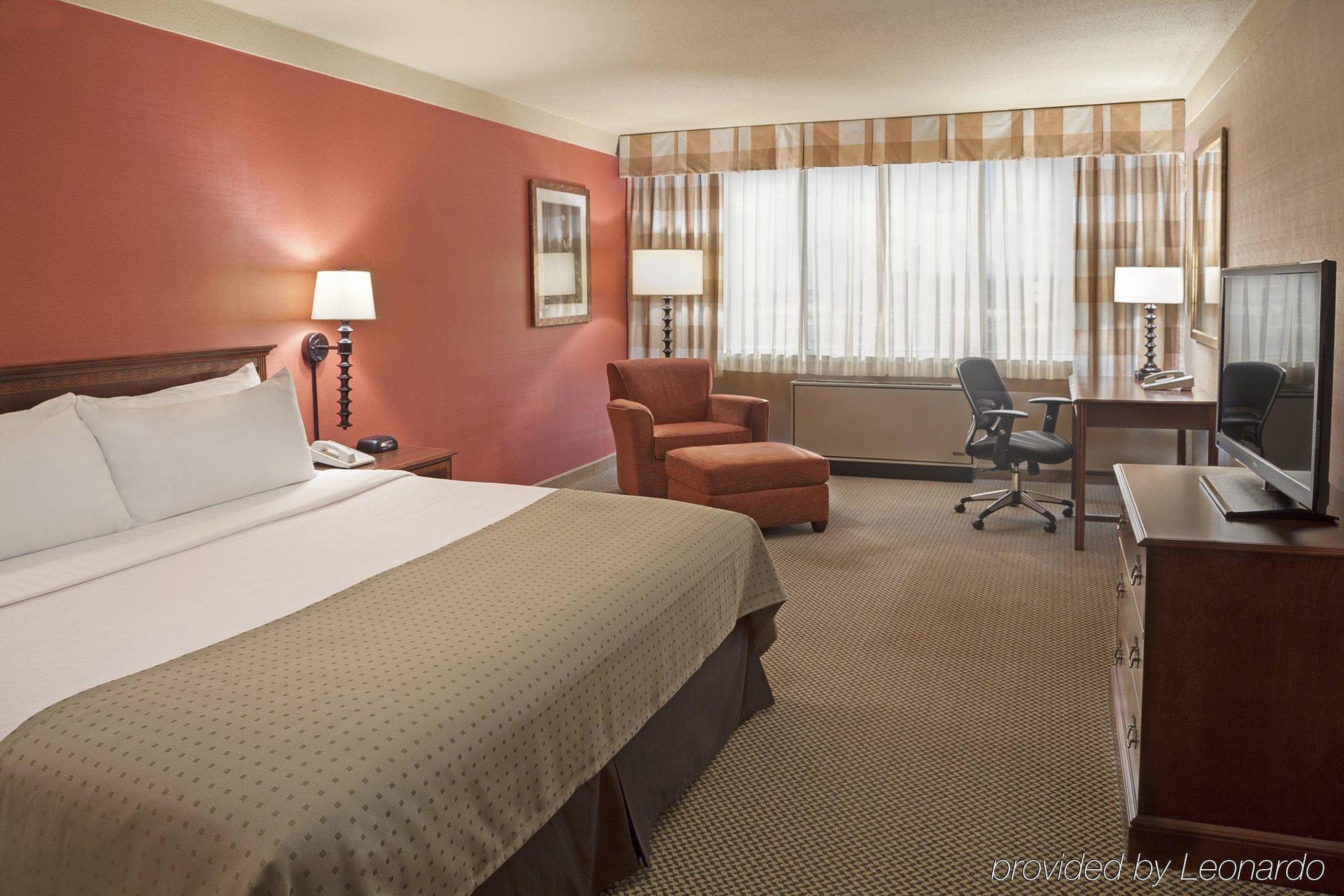 International Airport By Ihg Toronto