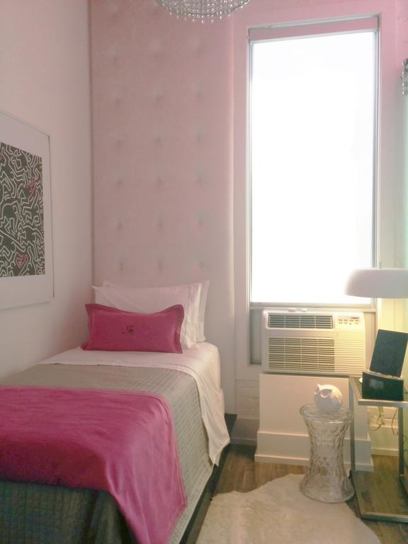 Baystreet Hotel/motel Toronto