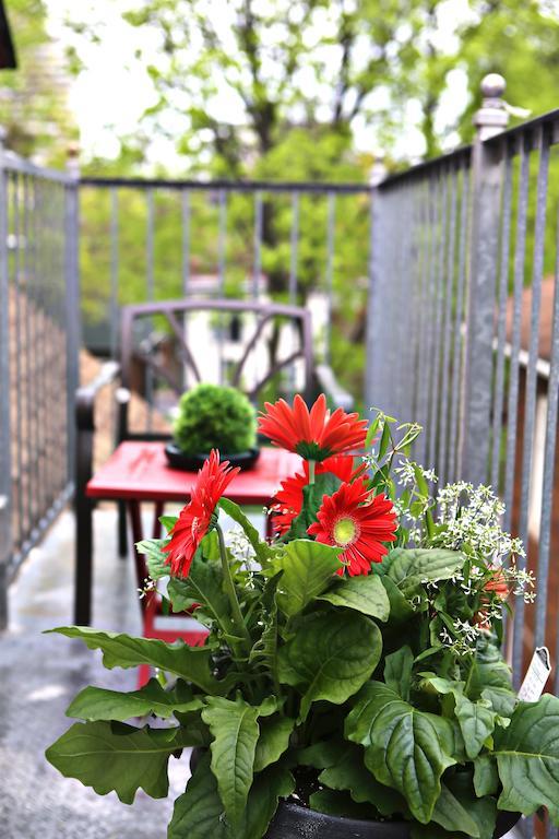 The Parkway Place Guest house 2*