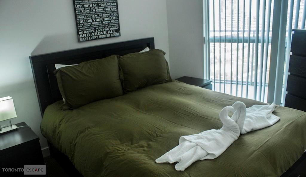 Holiday home Escape - Lakeshore- 38 Dan Leckie Way Toronto