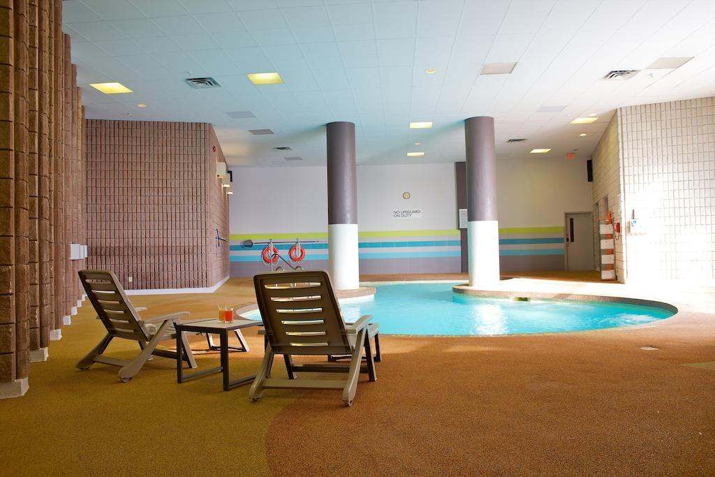 Hotel Radisson East 3*