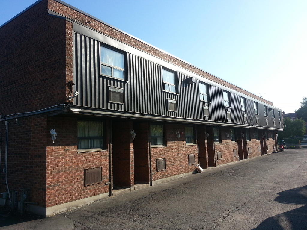Motel Queensway *