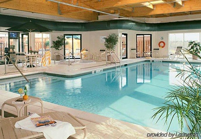Hotel Courtyard By Marriott Airport 3*