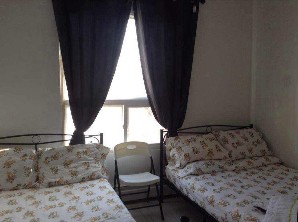 Guest house University Apartment Toronto
