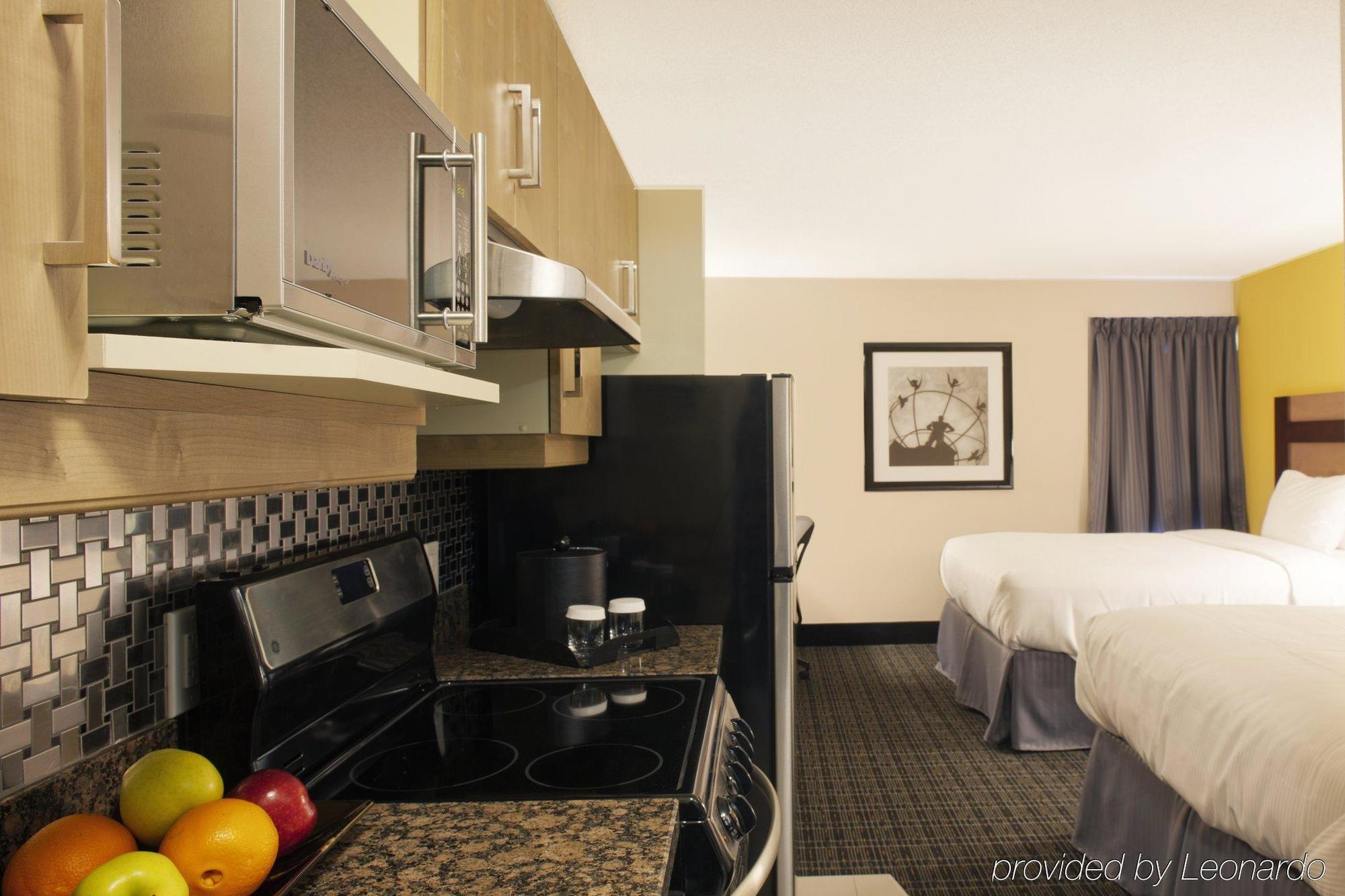 Motel Canadas Value Toronto