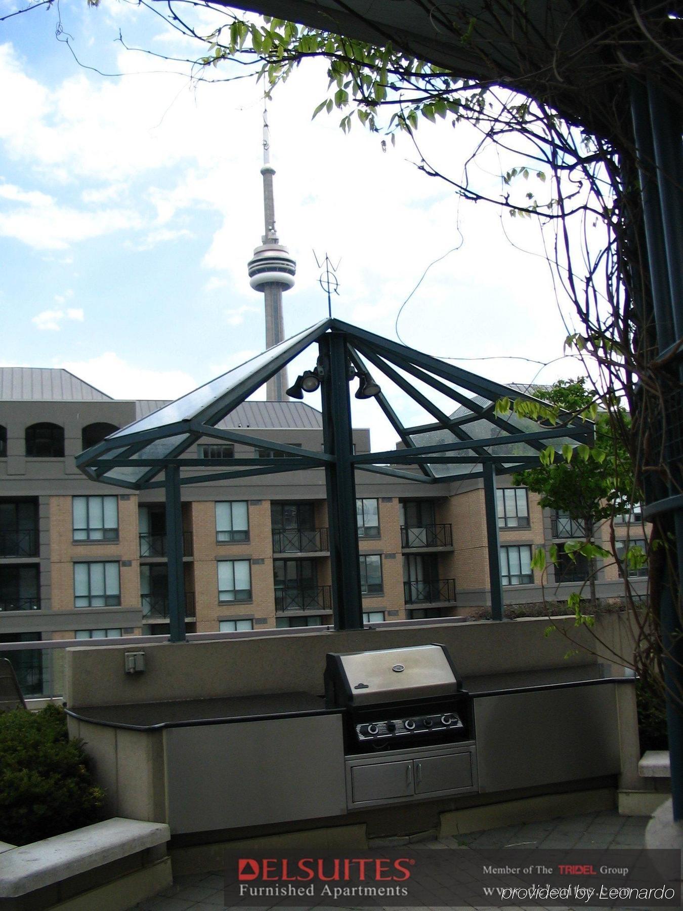 Luxury - Qwest * Toronto