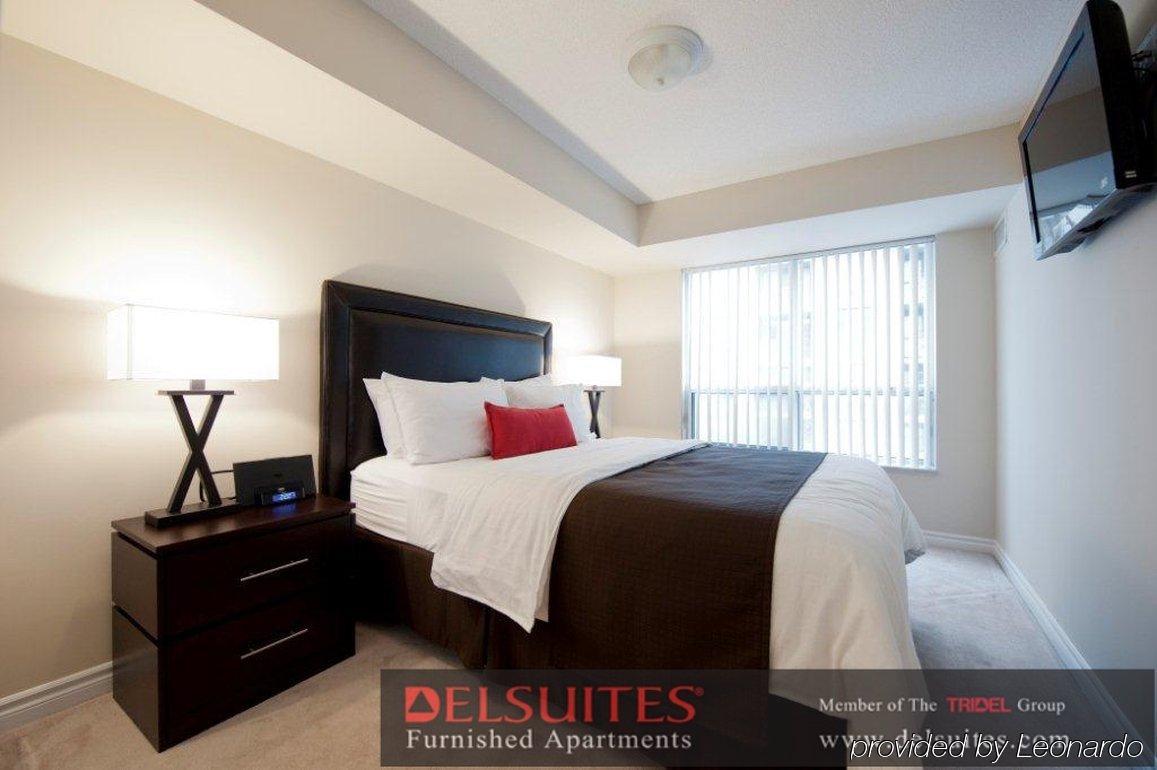 Luxury - Qwest Apartment Toronto
