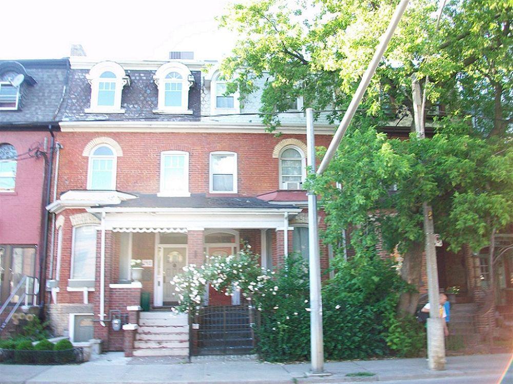 Comfy & 2* Toronto