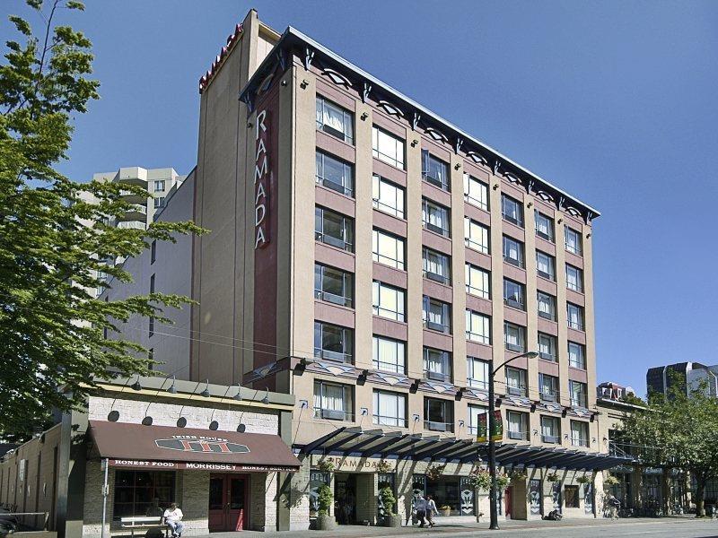 Hampton & By Hilton Downtown