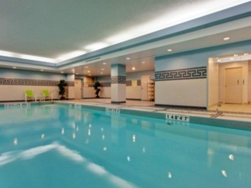 Hotel Western Premier Airport Carlingview Toronto