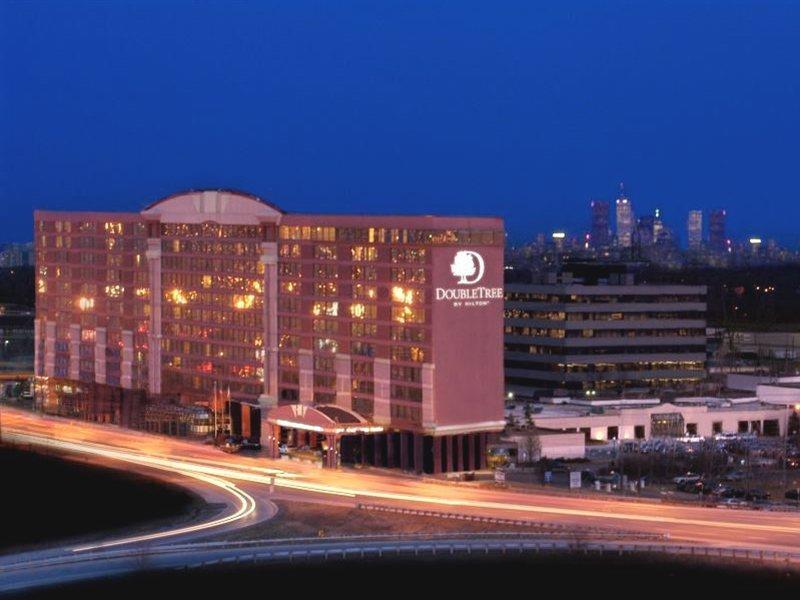Hotel Delta By Marriott Airport & Conference Centre