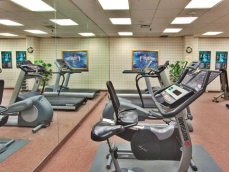 Hotel International Airport By Ihg Toronto