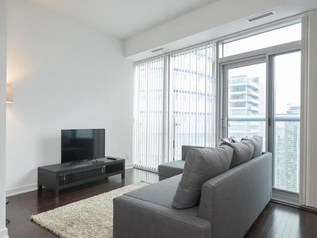 Hotel Jp - York St & Lakeshore 3*