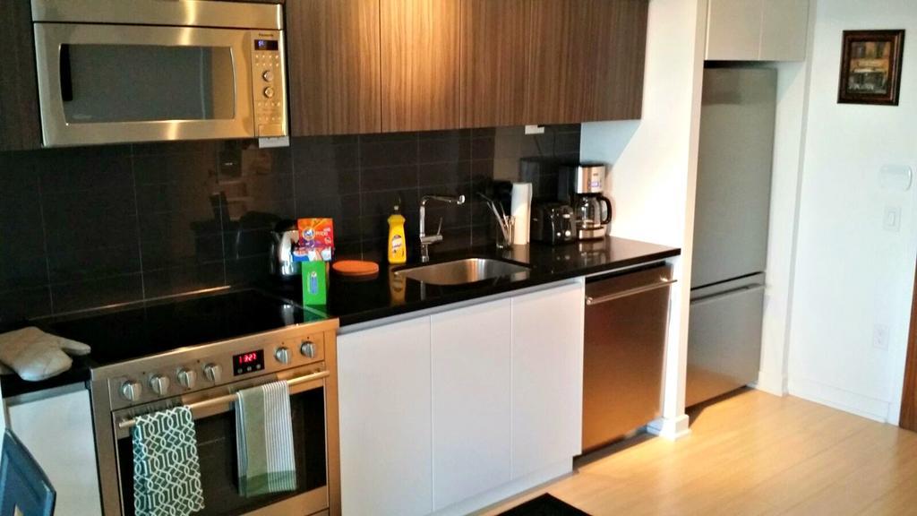 Pelicanstay In Entertainment District Toronto