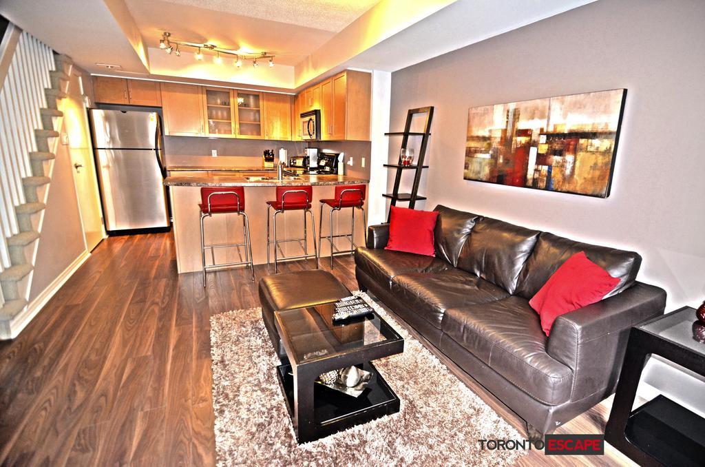 Escape - Lakeshore- 38 Dan Leckie Way Holiday home Toronto