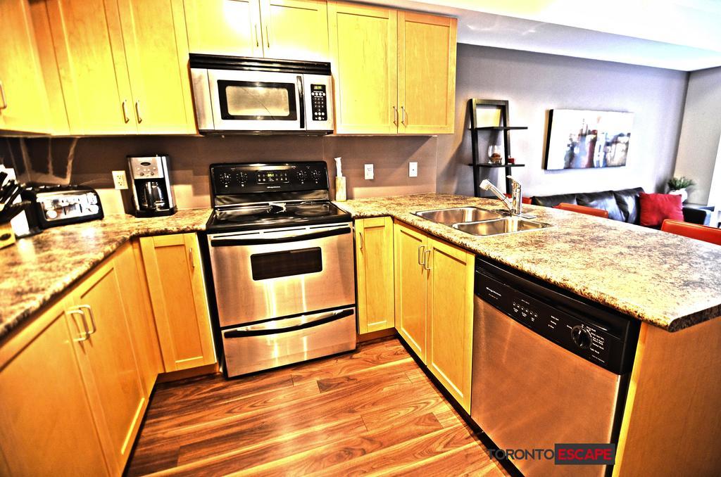 Escape - Lakeshore- 38 Dan Leckie Way Holiday home *