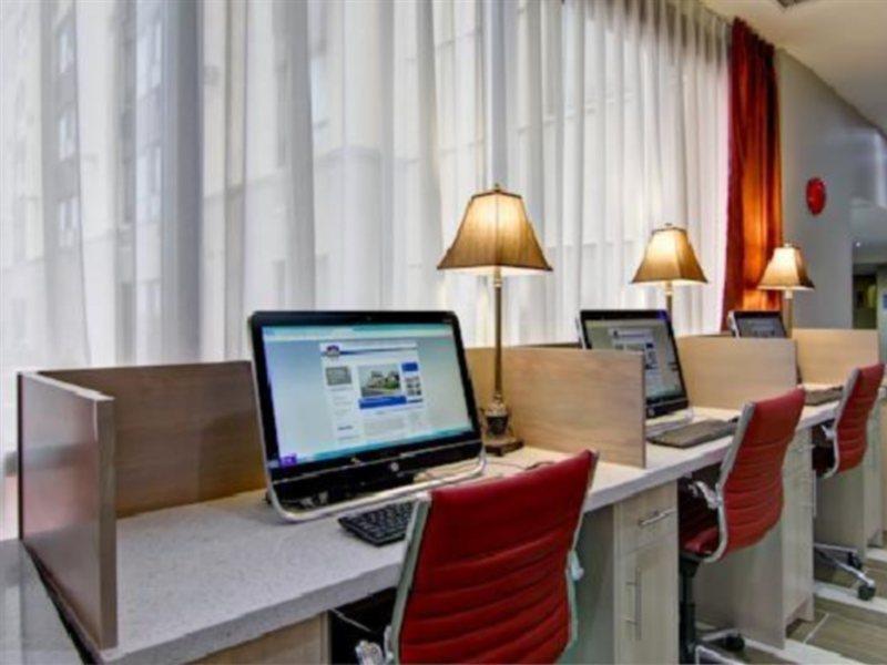Western North York & Hotel 4*