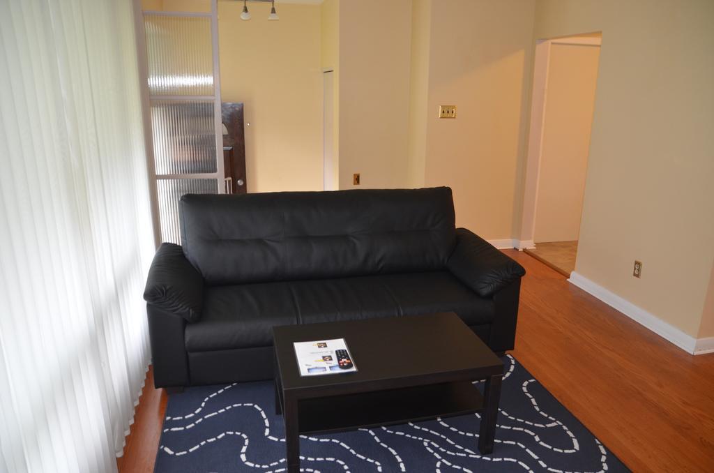 Scarborough East Spacious House Holiday home Toronto
