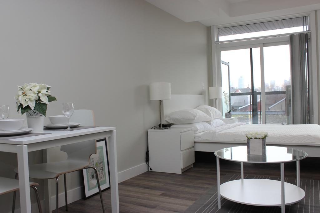 Atlas Suites- Furnished Apartments-College Street, Toronto * Toronto