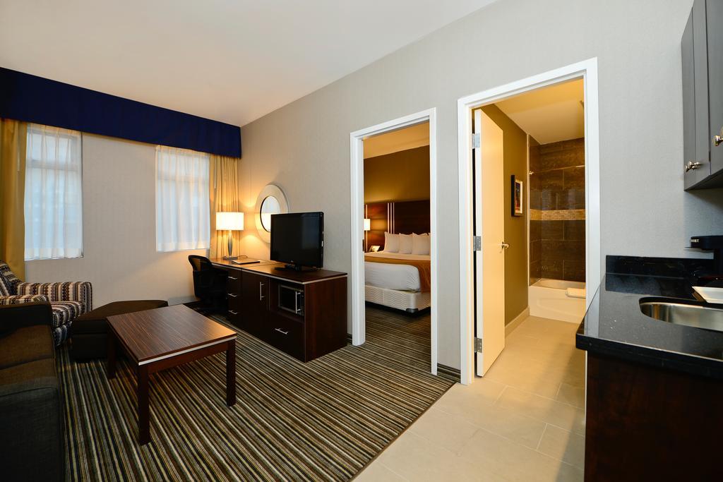 Comfort Centre 3* Toronto