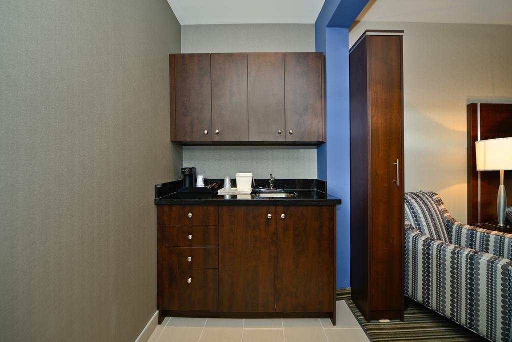 Comfort Centre Hotel Toronto