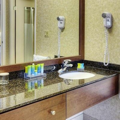 Radisson Airport Hotel 3*