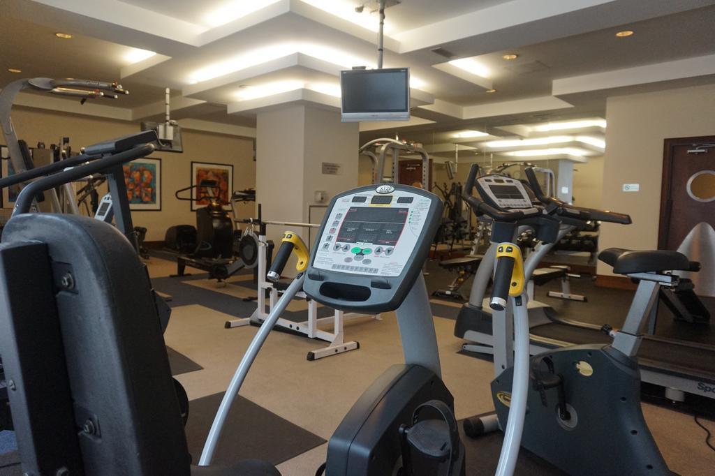 Apartment City Stay Condos - Downtown Toronto, Simcoe Street