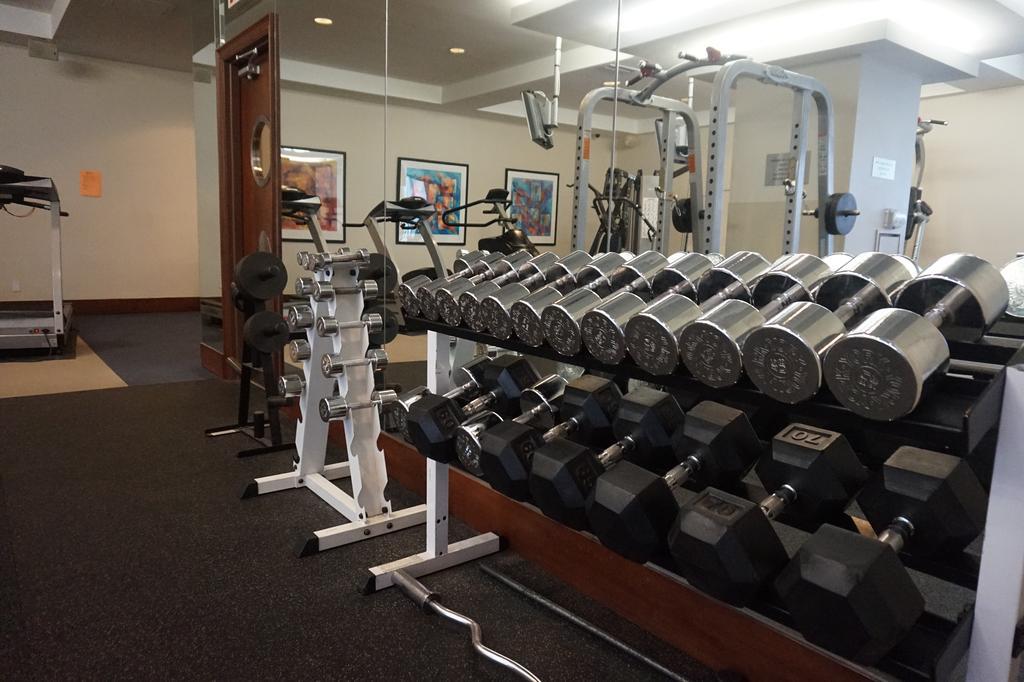 City Stay Condos - Downtown Toronto, Simcoe Street Toronto