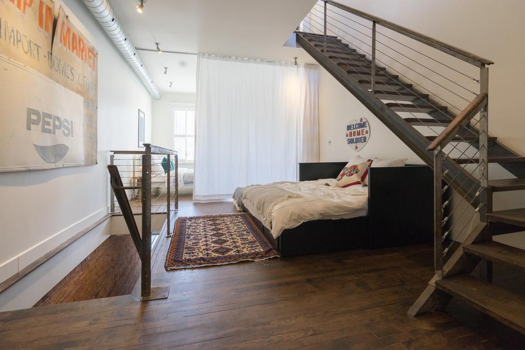 Apartment Applewood Suites - 2 Story Ossington Loft Toronto
