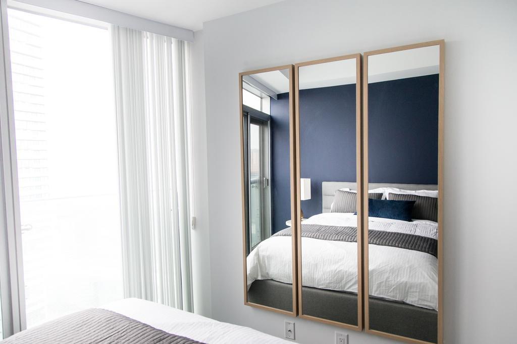 Applewood - 3 Bdrm Luxury Lakeview