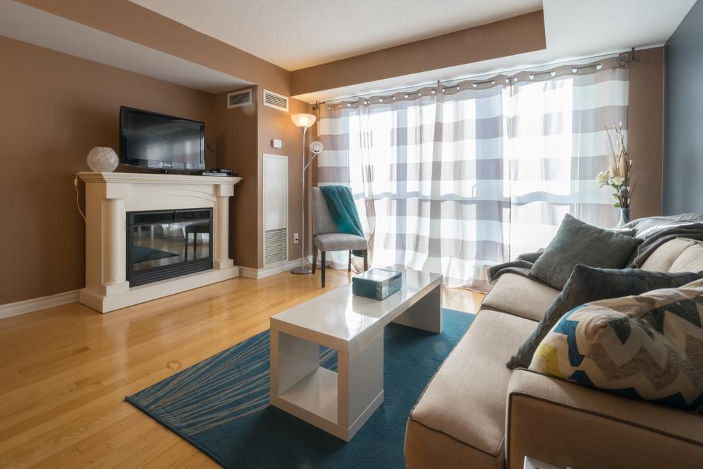 Applewood - 1 Bdrm Wellington West Apartment *
