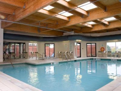 Hotel Courtyard By Marriott Airport Toronto