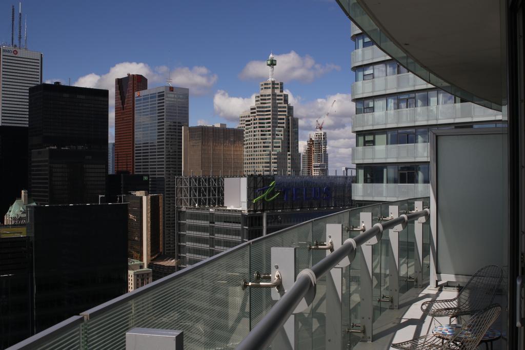 Corporate * Toronto