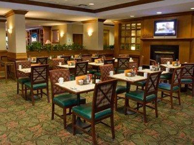 Hotel Courtyard By Marriott Airport 3*