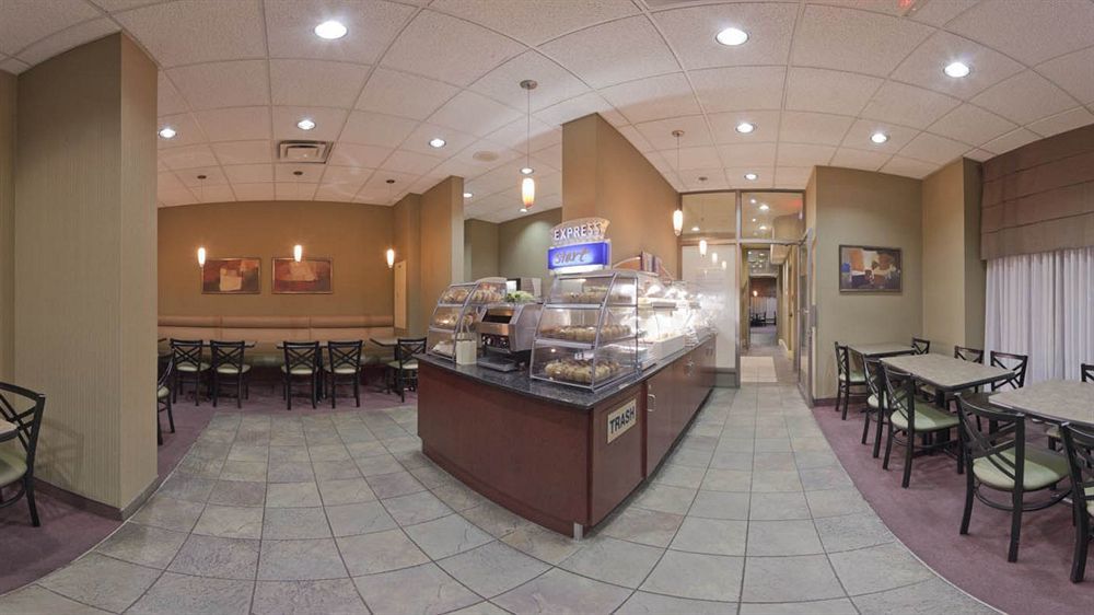 Express Downtown By Ihg Hotel 3*