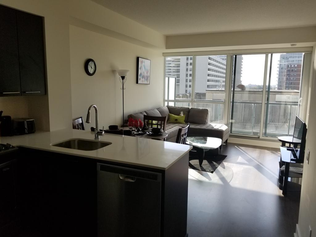 Furnished At Yonge & Eglinton By Canvas * Toronto