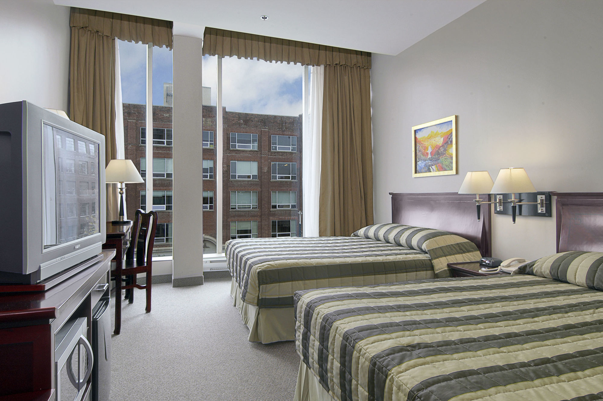 Super 8 By Wyndham Downtown Hotel Toronto