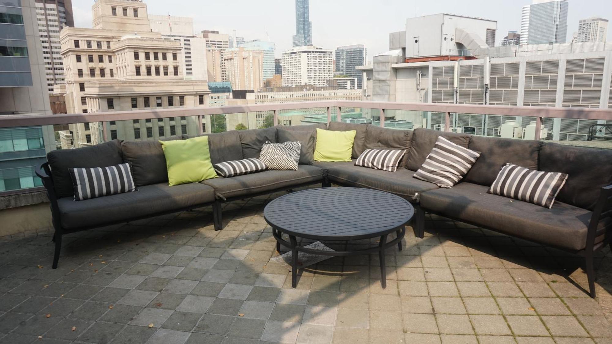 Apartment City Stay Condos - Downtown Toronto, Simcoe Street
