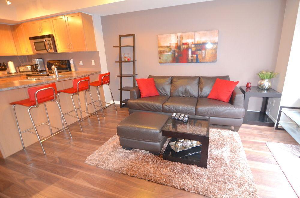 Escape - The Quartz Townhouse Apartment Toronto