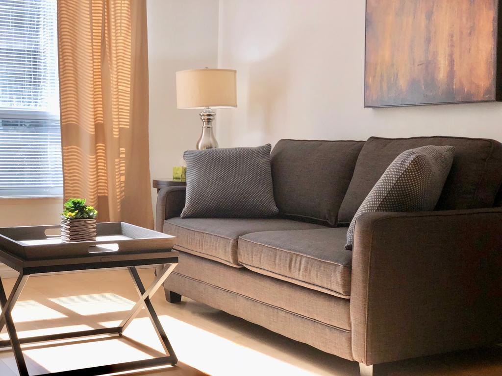 City Stay Condos - Downtown Toronto, Simcoe Street Apartment *