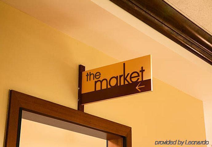Hotel Courtyard By Marriott Airport 3*