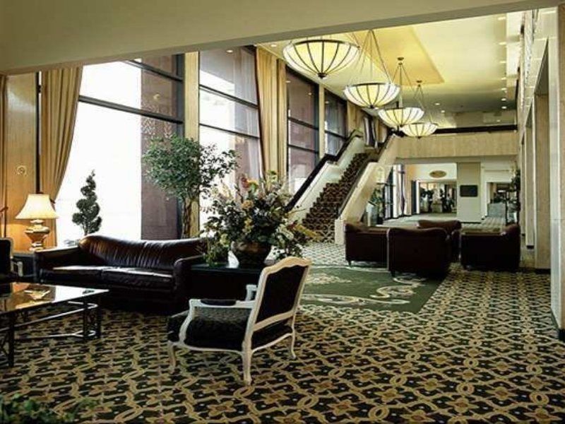 Hotel Delta By Marriott Airport & Conference Centre 4*
