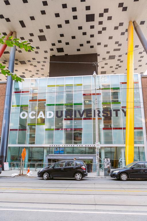 Breathtaking 3-bedroom In The Heart Of Downtown Apartment Toronto