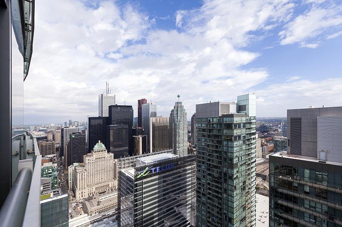Apartment Trinity Suites - Luxury On York Street Toronto
