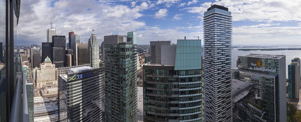 Trinity Suites - Luxury On York Street Apartment *