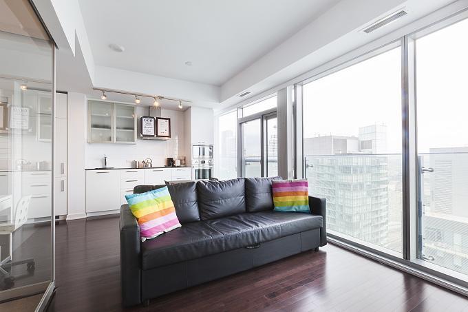 Trinity Suites - Luxury On York Street * Toronto
