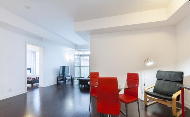 Trinity Suites - Luxury On York Street Apartment Toronto
