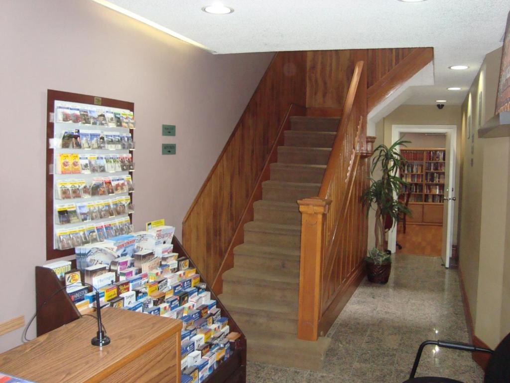 Days Hostel *
